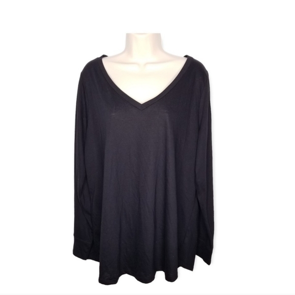 Torrid Classic Fit Plus Size V-Neck Black Long Sleeve Shirt Size 2 - Picture 1 of 4